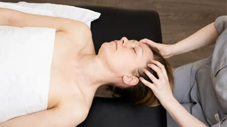 Комплексный массаж лица и шейно-воротниковой зоны услуга 1 час