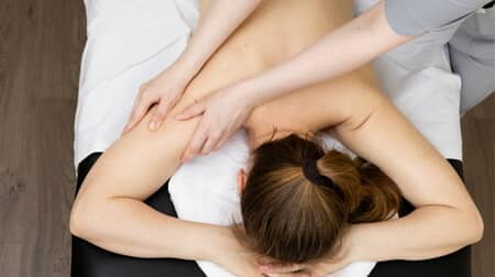 Расслабляющий массаж всего тела услуга 1 час